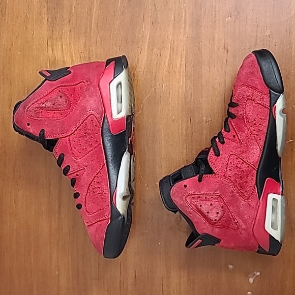 Air Jordan 6 Retro GS Toro Bravo Children's Sneakers 384665-600 Size 5Y - Picture 12 of 17